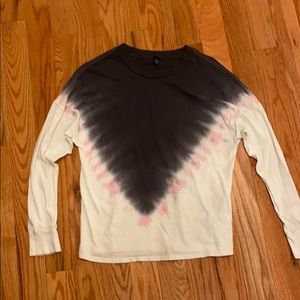Size small tie dye shirt